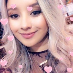 Meet your Posher, Alejandra